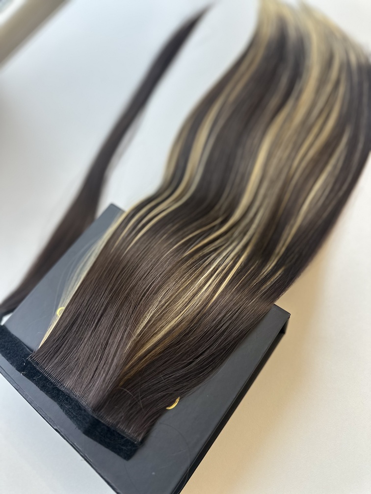 Coada de Par cu scai Ondulata Balayage #4/#24 - Extensii de par București
